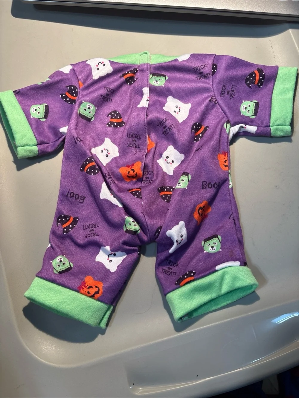 Lot 2 Build-A-Bear HALLOWEEN SLEEPER & Spooky Spirit Shirt Trick Treat Ghost
